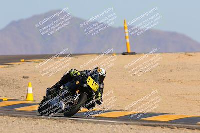 media/Oct-07-2023-CVMA (Sat) [[f84d08e330]]/Race 12 Amateur Supersport Open/